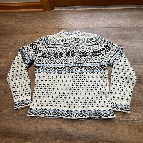 Women's LL Bean Nordic fair isle Sz Small snowflake sweater metal button Cotton - Picture 2 of 9